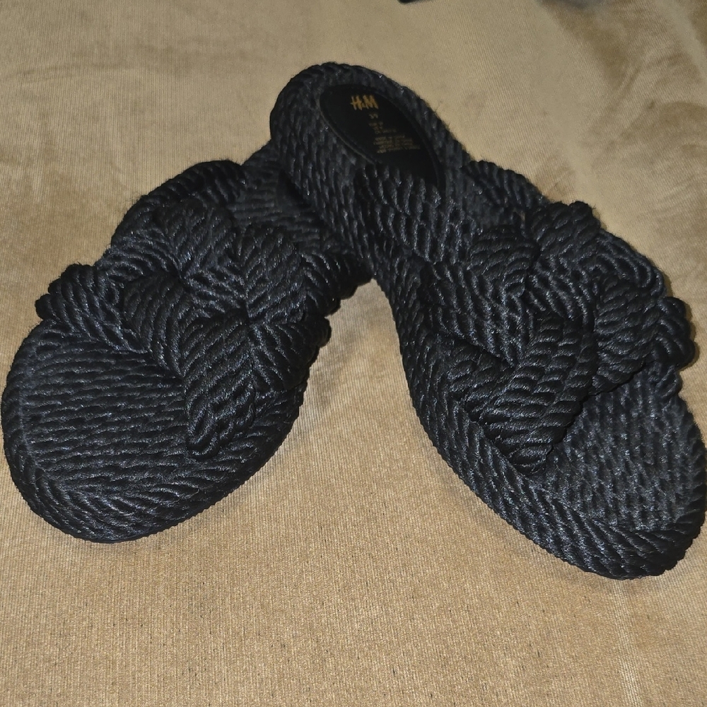 H&M Black Braided Women's Slippers